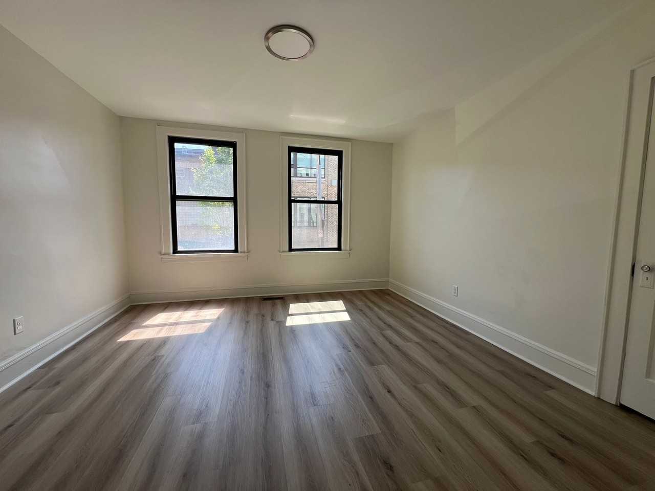 7227-7239 Penn Avenue - Photo 6 of 20