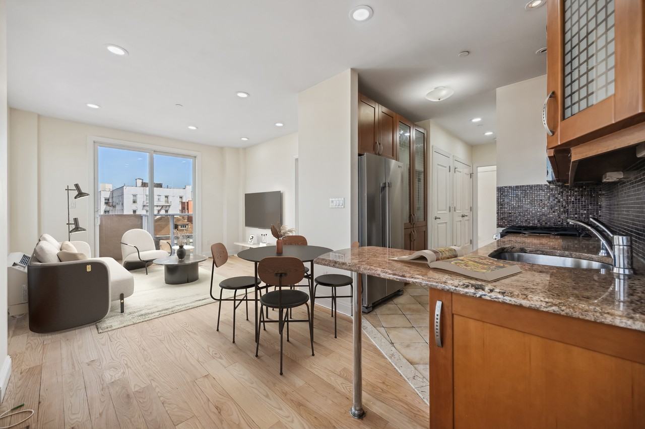 2848 Brighton 7th Street - Photo 5 of 11