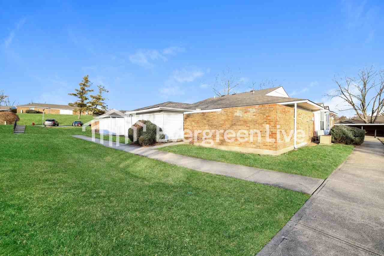 5827 Troy Villa Blvd - Photo 2 of 15