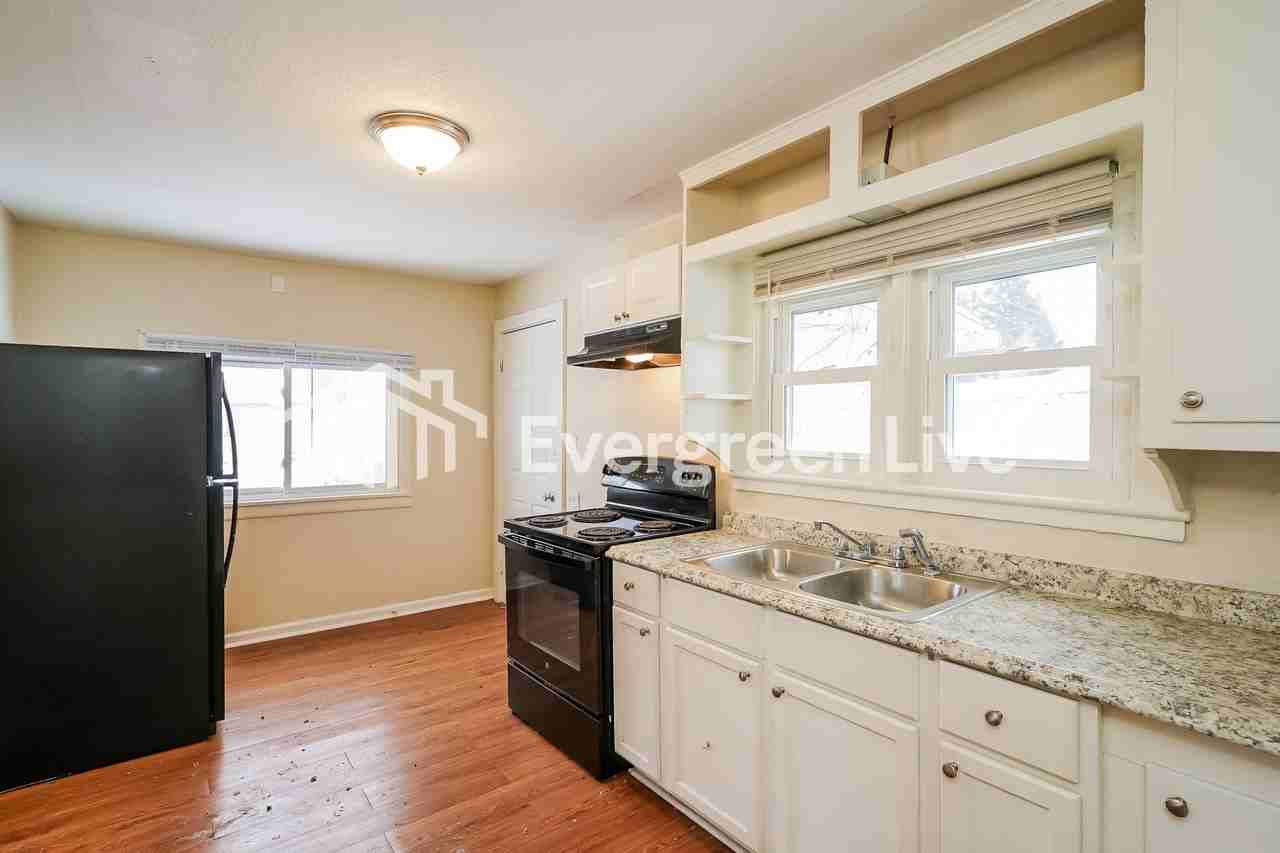 5060 N 26th St - Photo 2 of 15