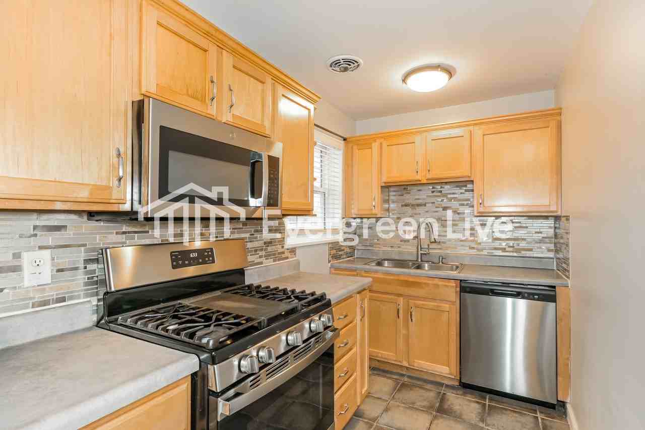 5563 Winchelsea Dr - Photo 6 of 15