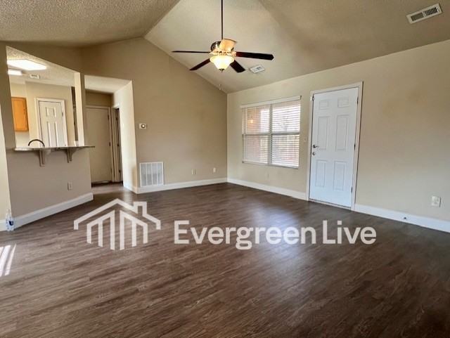 101 Oakhurst Ct - Photo 3 of 21