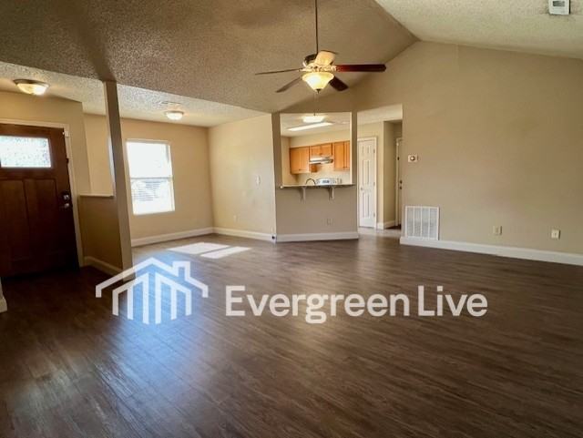 101 Oakhurst Ct - Photo 6 of 21