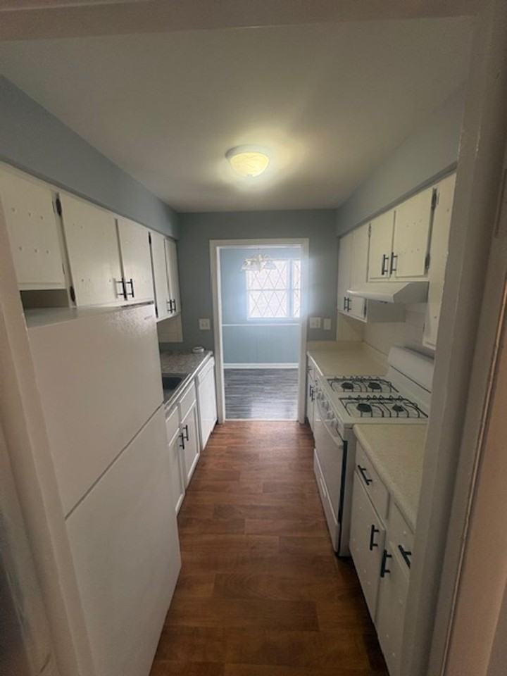 Peoria Place Apartments - Photo 5 of 13