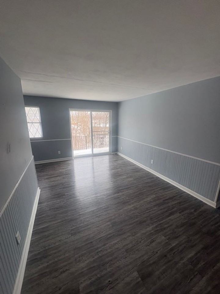 Peoria Place Apartments - Photo 6 of 13