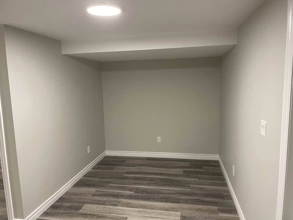 23 Woodman Dr - Photo 7 of 12