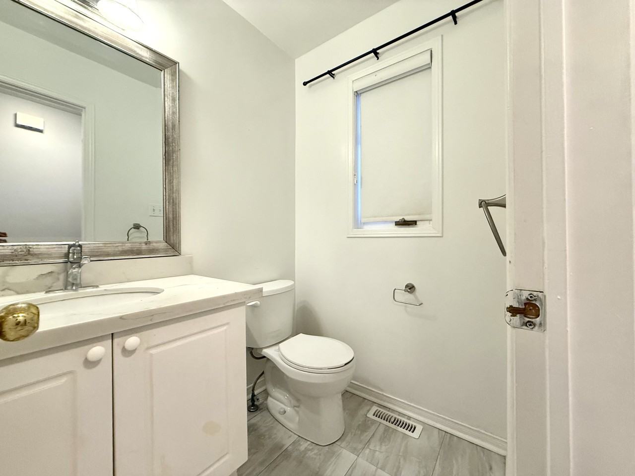 170 Dorothy St - Photo 2 of 9