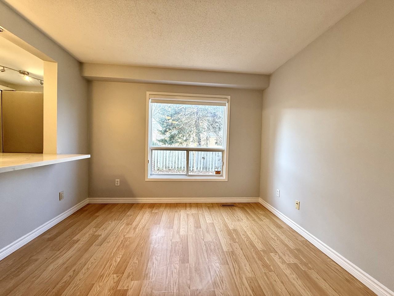 170 Dorothy St - Photo 6 of 9