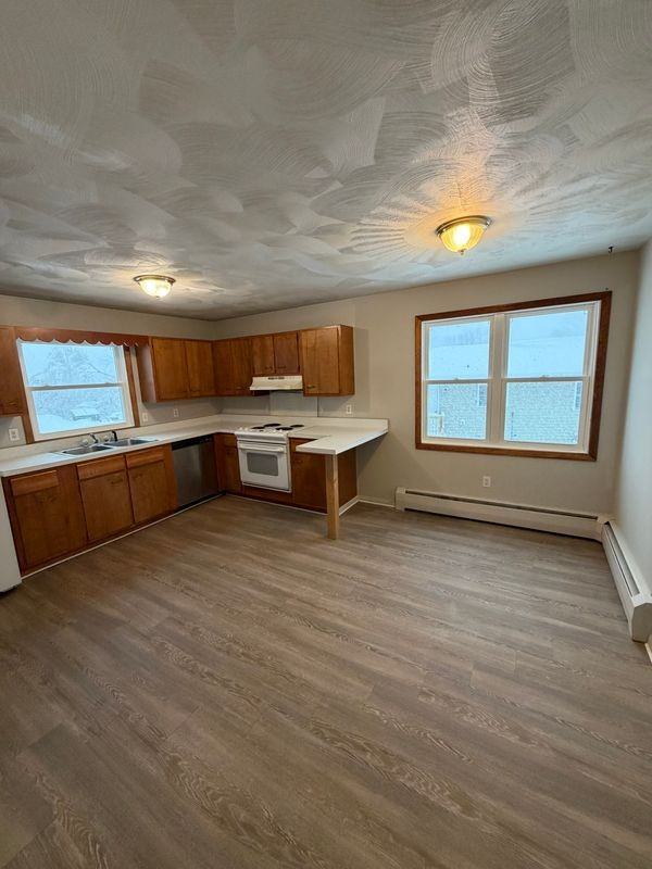 44 Young Ave ##B - Photo 2 of 14