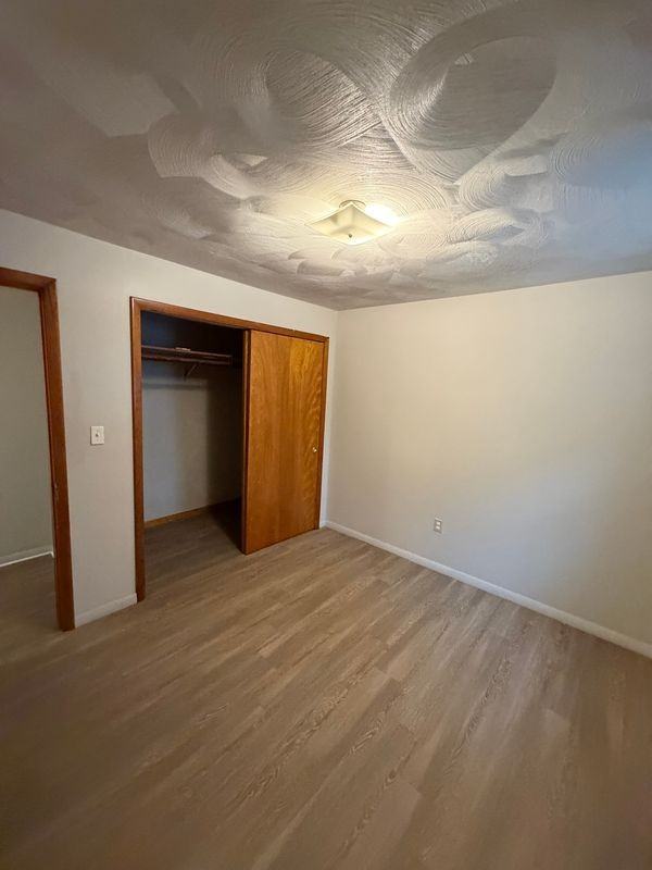 44 Young Ave ##B - Photo 4 of 14