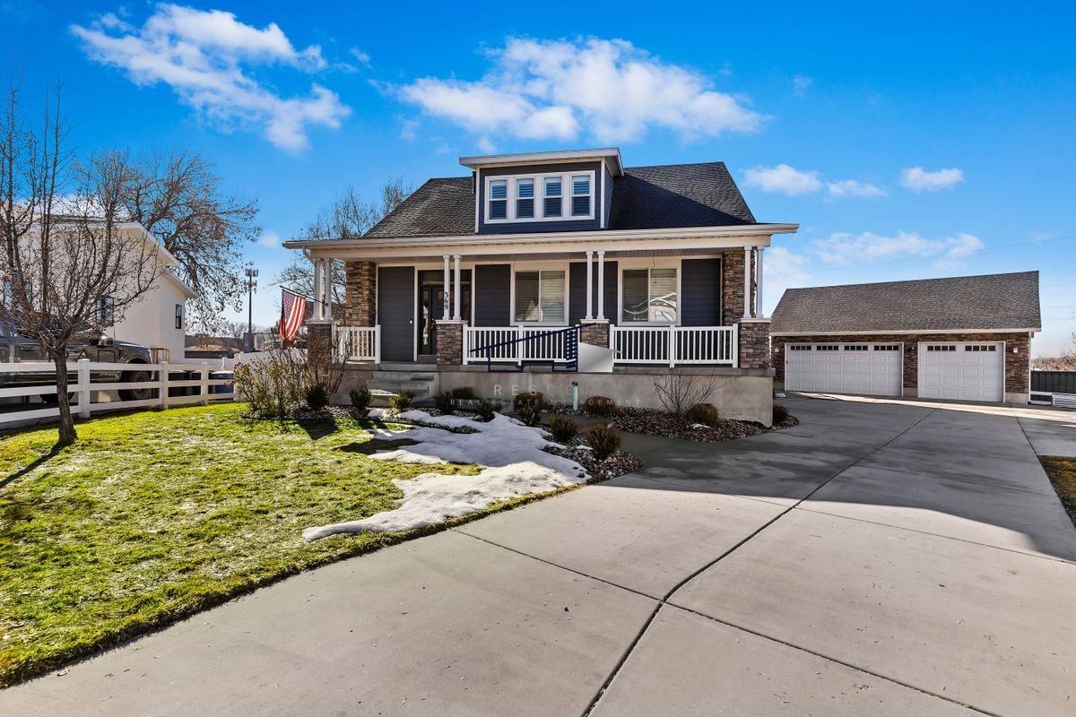 369 W Clark Cir - Photo 2 of 50