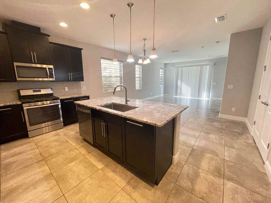 2981 Casterton Dr - Photo 5 of 19