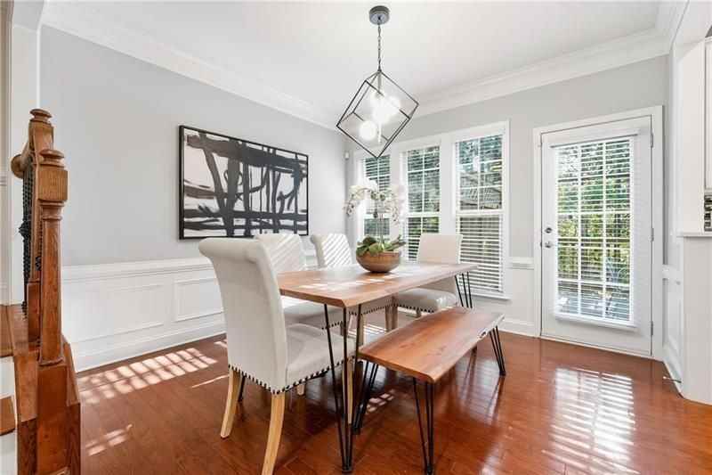 3655 E Paces Walk Ne - Photo 4 of 31