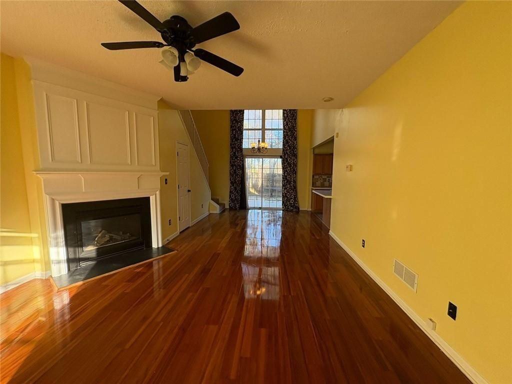 1607 Heyford Cir Nw - Photo 3 of 24