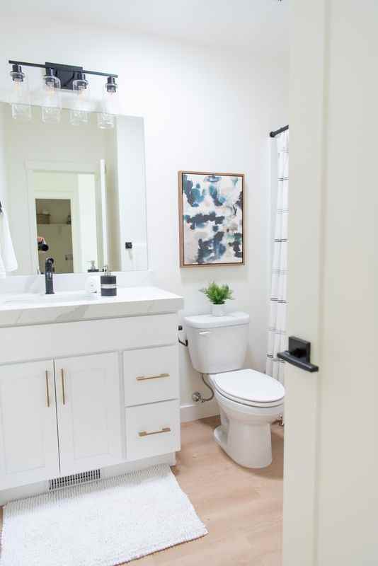 1802 W Drake Ln - Photo 4 of 25