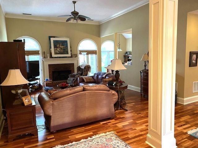 341 Pebble Trl - Photo 4 of 16