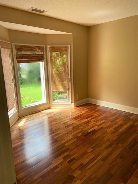 341 Pebble Trl - Photo 5 of 16