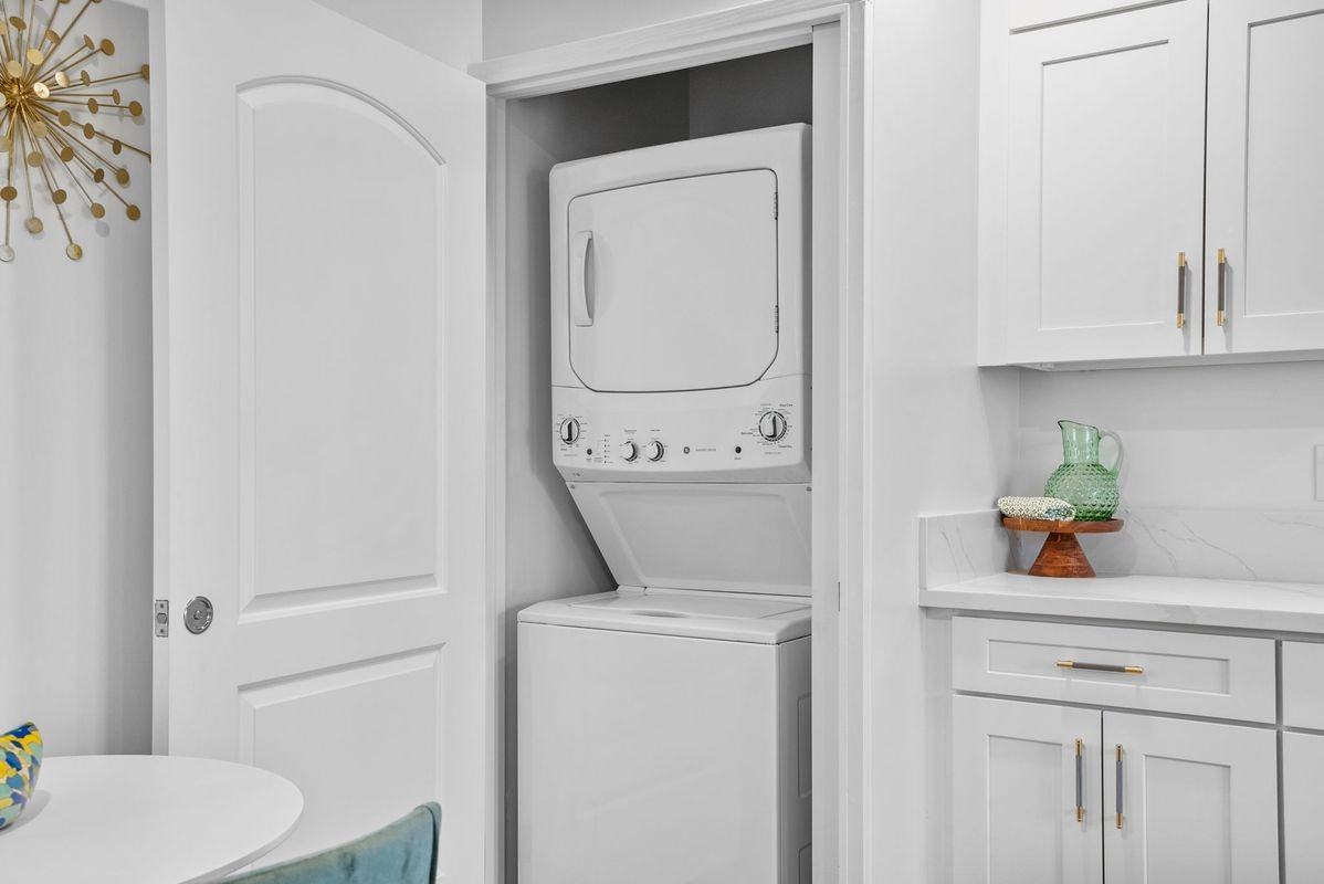 426 Jacaranda Pl ##A - Photo 7 of 25