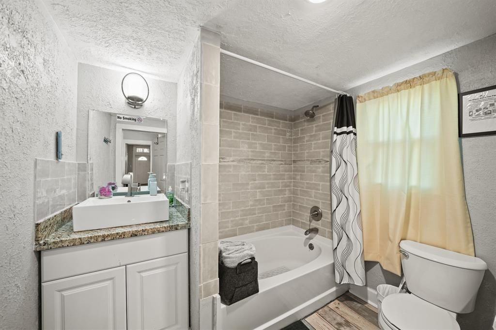 3223 Avenue M - Photo 6 of 15