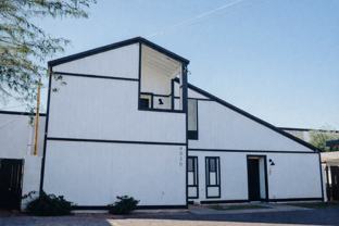 Renovated 2 Bedroom Apartment - Photo 1 of 1