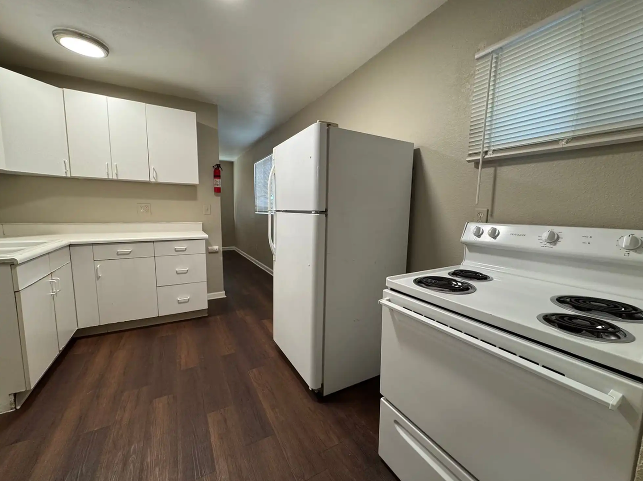 12th Avenue Cottages - Photo 5 of 27