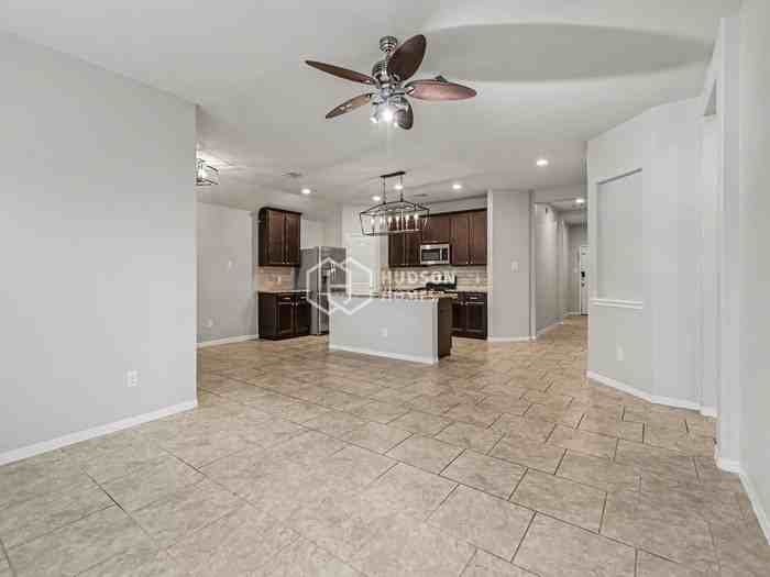 4003 Greylag Ct - Photo 7 of 27