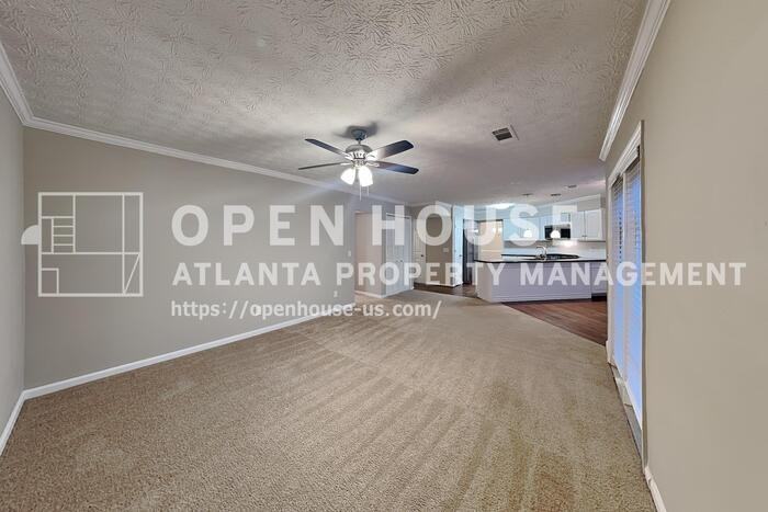 2981 Sutton Gln - Photo 4 of 31