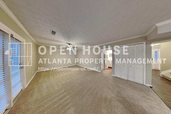 2981 Sutton Gln - Photo 6 of 31