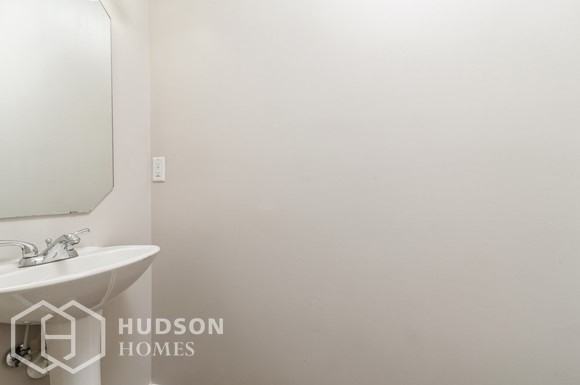 6832 Planting Ct - Photo 4 of 16