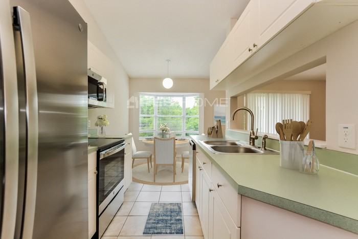 2299 Kerridale St - Photo 3 of 18