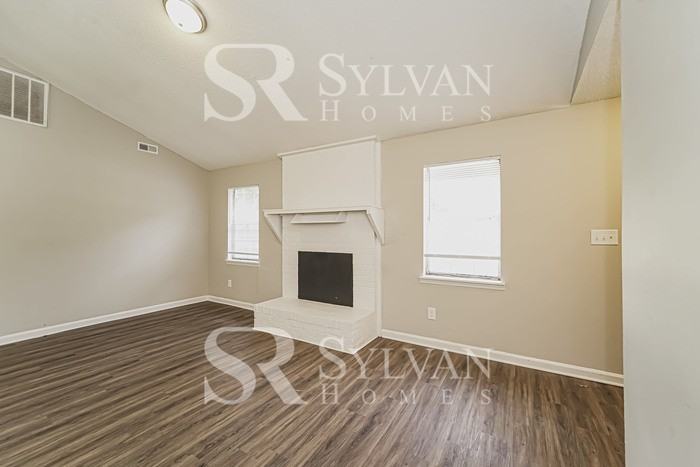 5524 Cottage Cove Ln - Photo 6 of 16