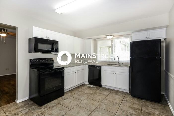 3754 Monsols Dr - Photo 6 of 17