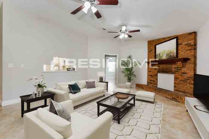 6249 Bamboo Ave - Photo 4 of 17