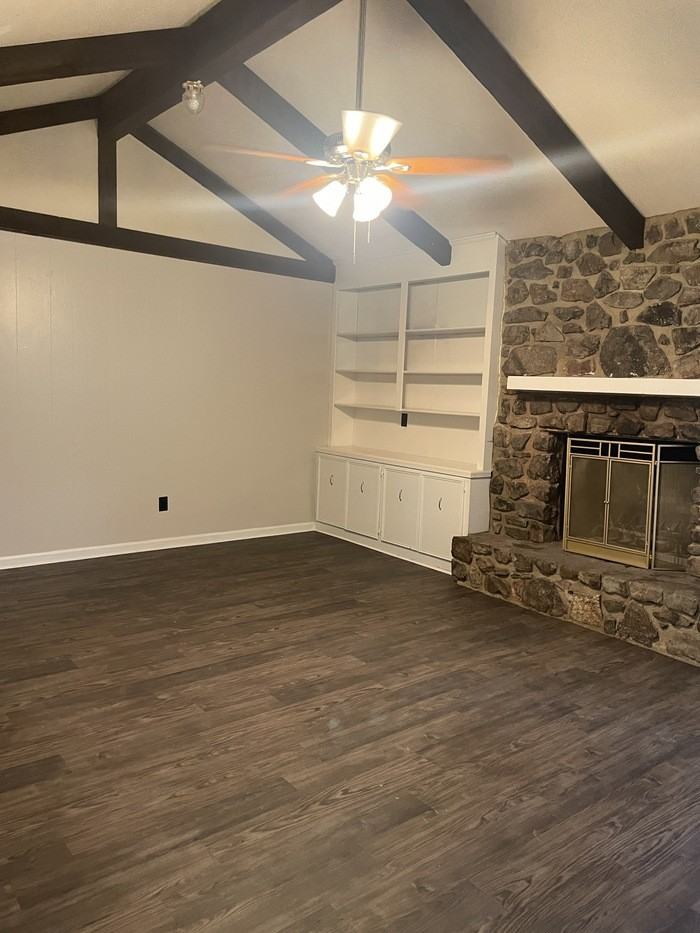 1216 Green Mountain Dr - Photo 2 of 13