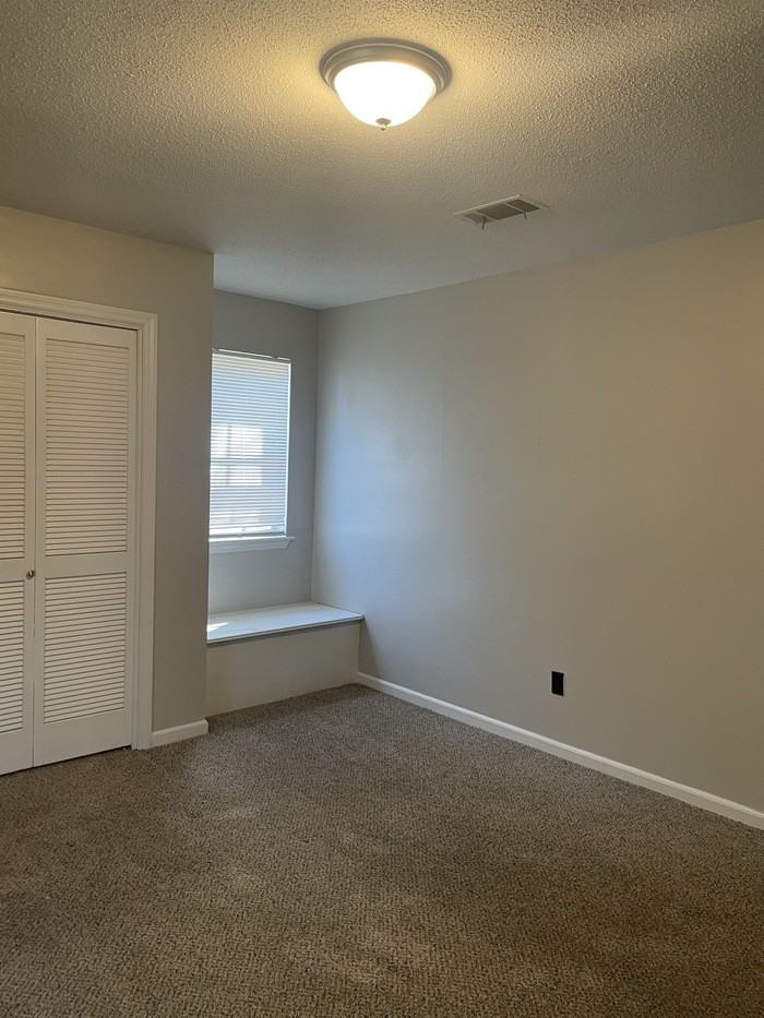 1216 Green Mountain Dr - Photo 6 of 13