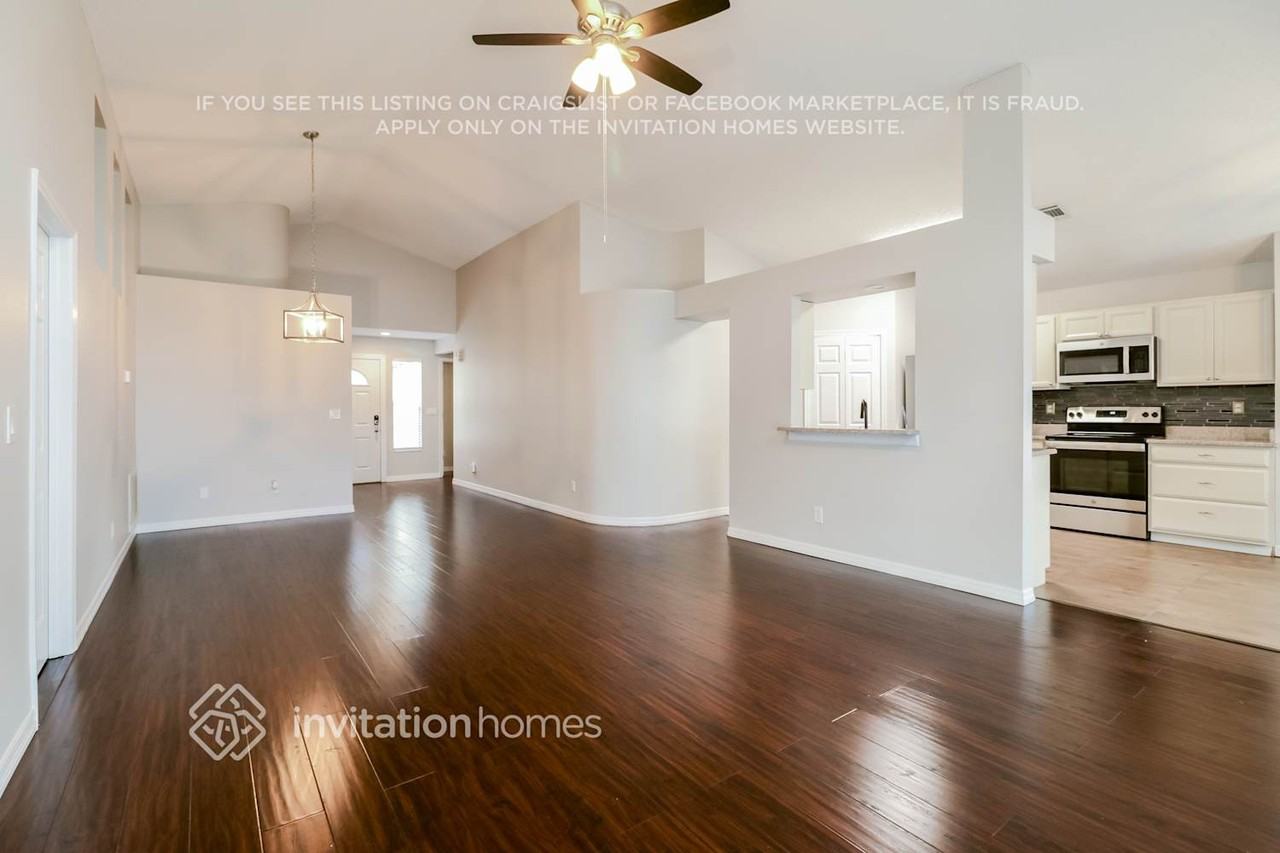 4021 Fontana Pl - Photo 4 of 17