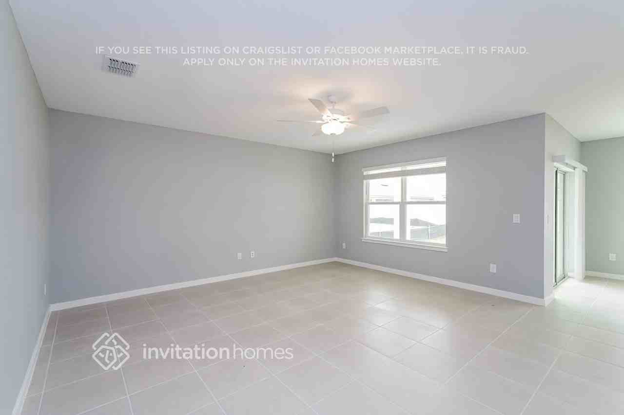 4005 Obsidian Dr - Photo 4 of 21