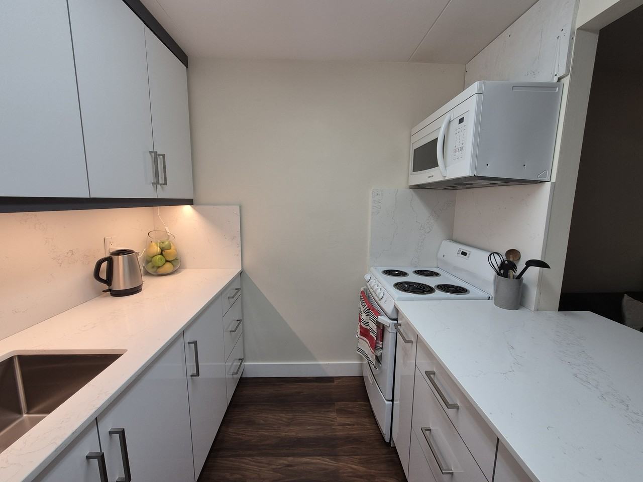 6651 Minoru Boulevard #1108 - Photo 5 of 10