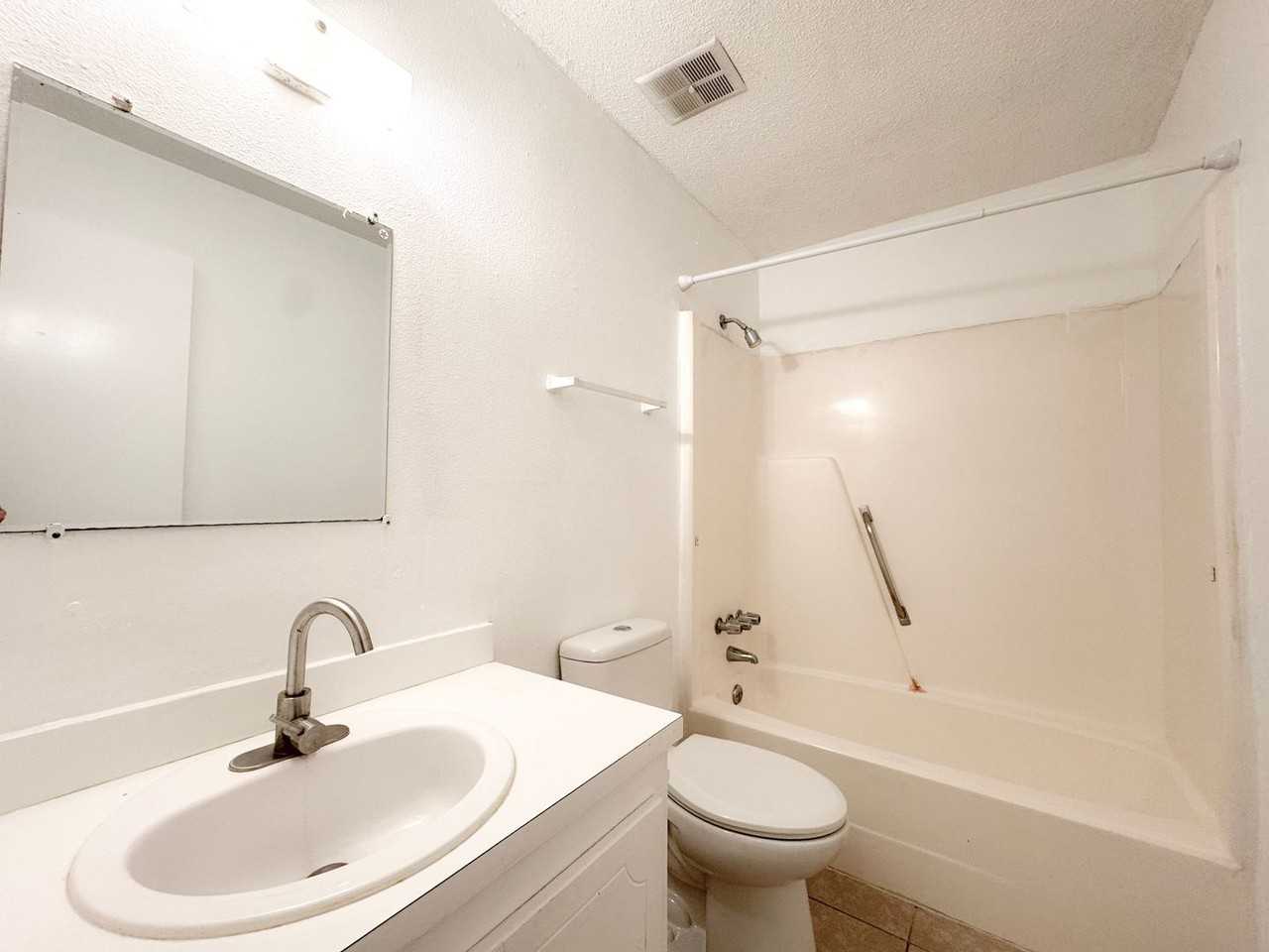 228 Plantation Rd #A - Photo 6 of 14