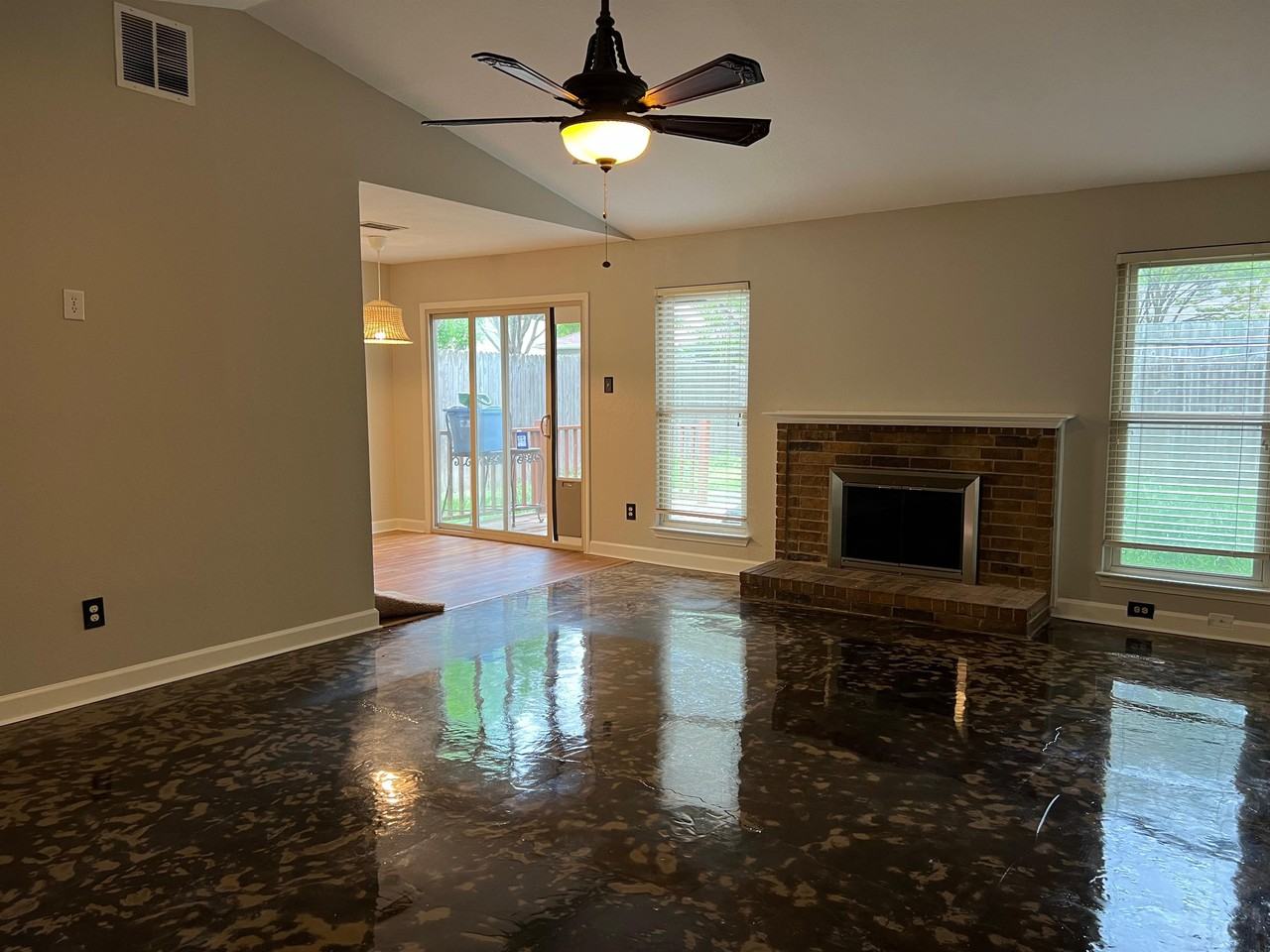 110 Windmill Ridge Dr #1 - Photo 5 of 11