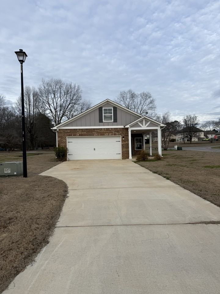 7253 Owen Park Cir #1 - Photo 2 of 10