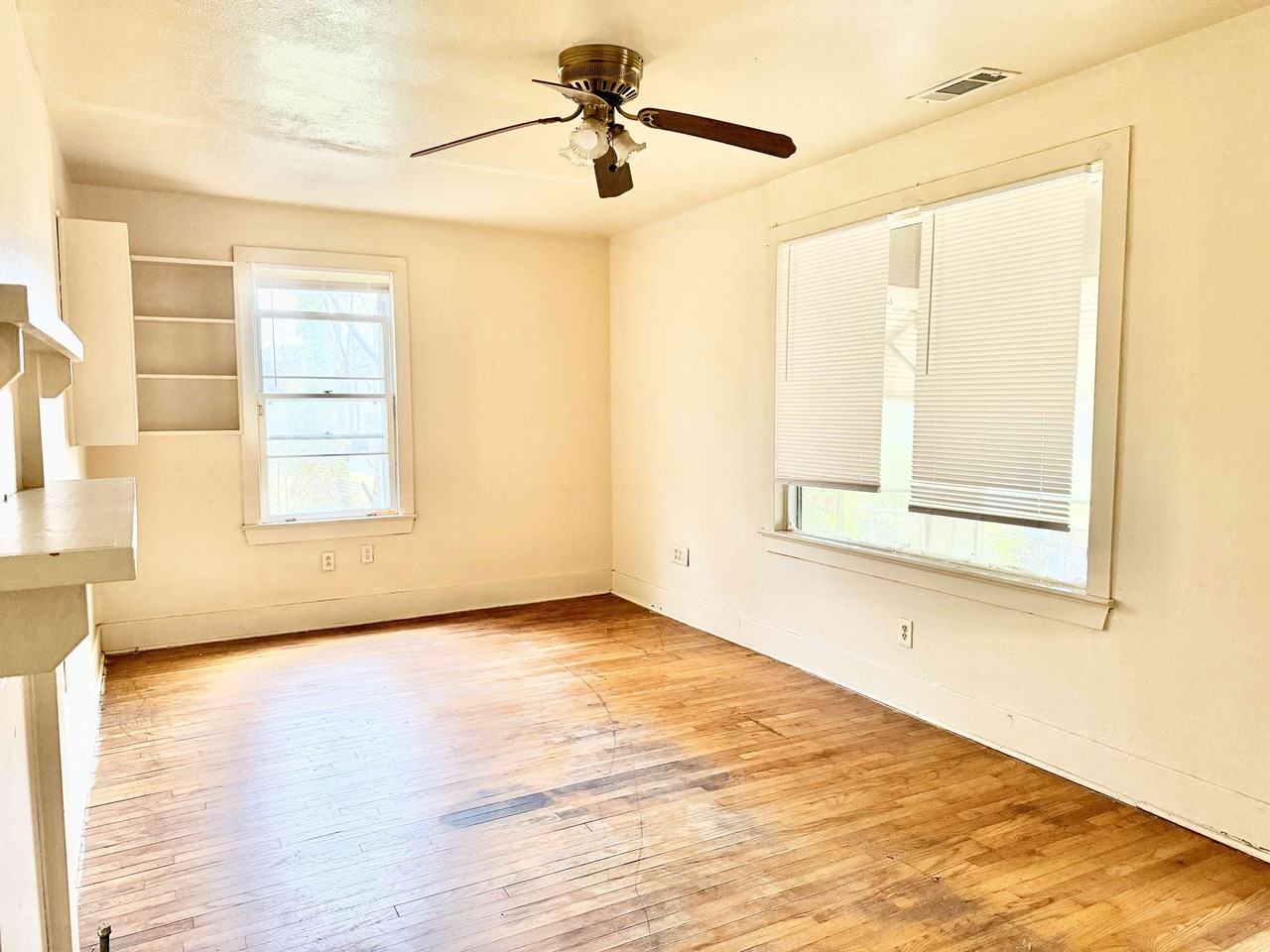 1203 S 18th St #1 - Photo 4 of 12