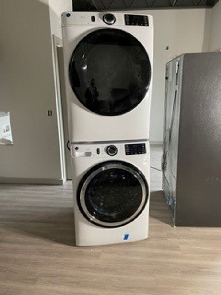 1127 Alderson Ave #105 - Photo 6 of 10