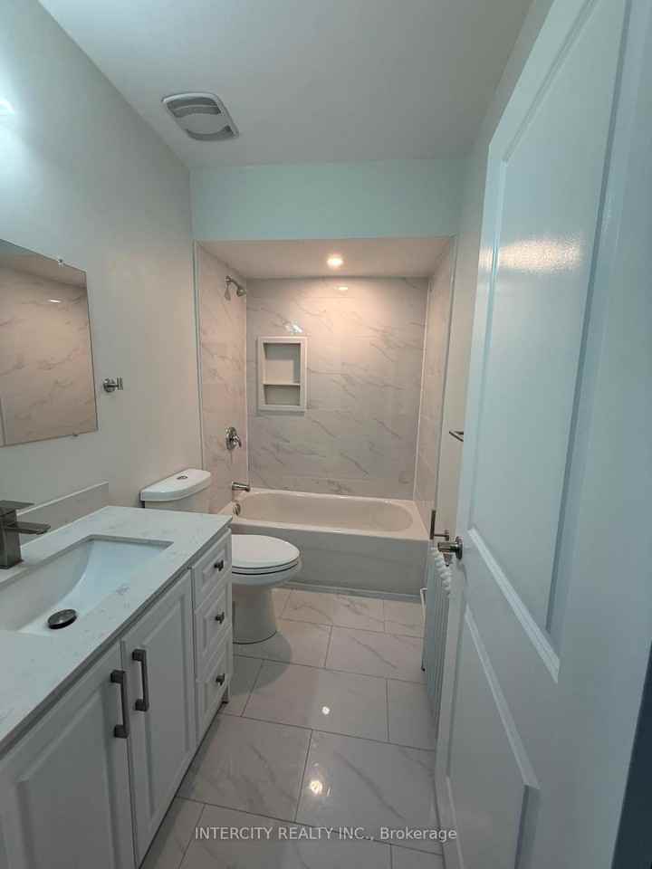 380 Clinton Street #Main - Photo 3 of 7