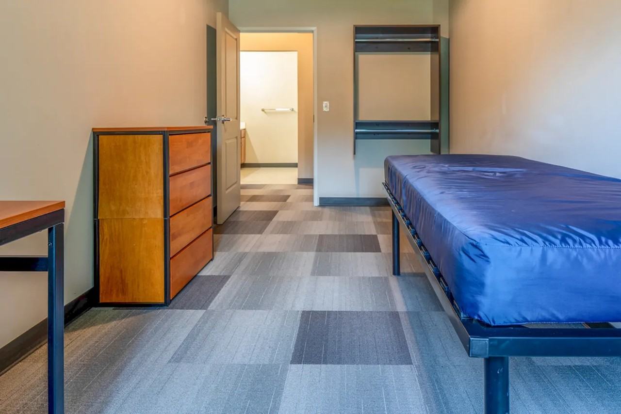 234 N Prince St - Photo 7 of 17