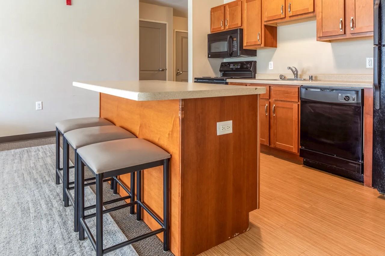 234 N Prince St - Photo 5 of 19