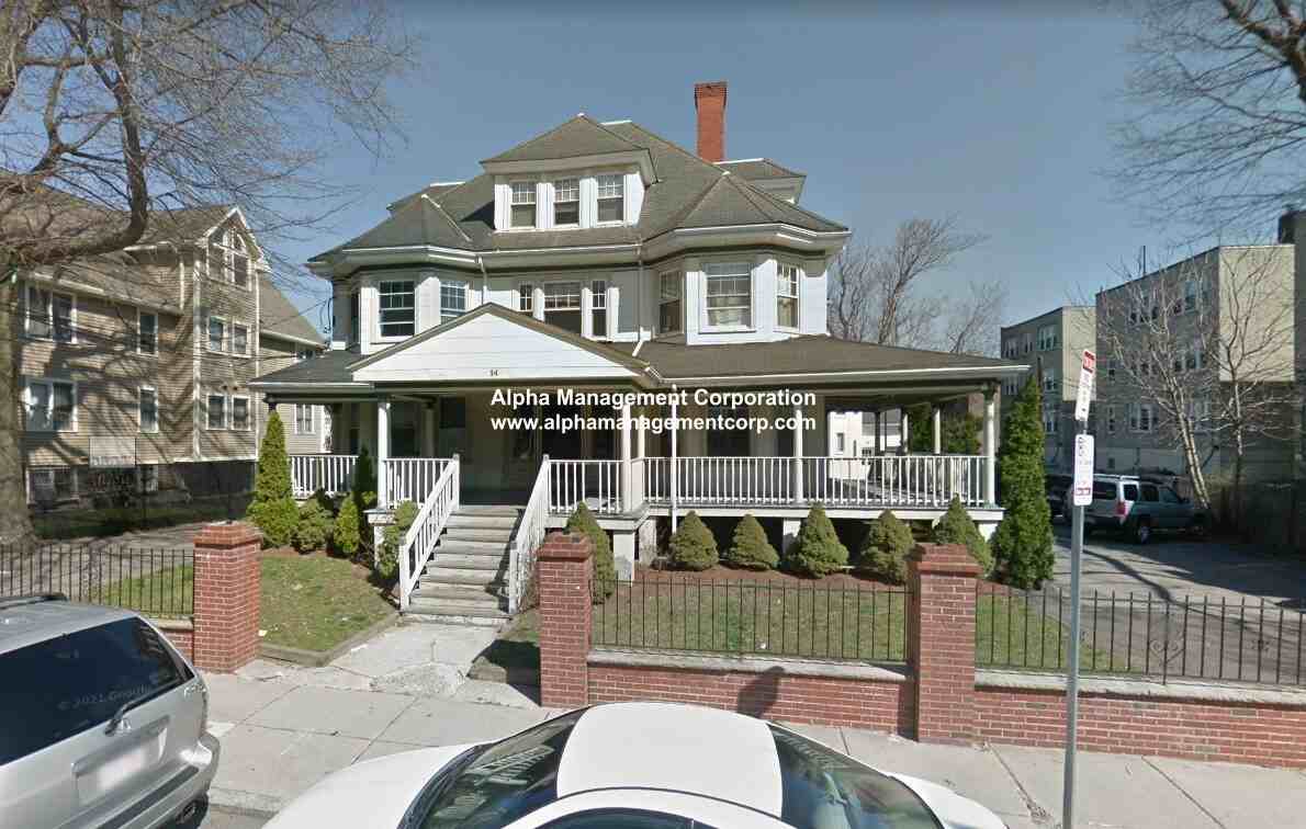 14 Gardner St #1R - Photo 2 of 5