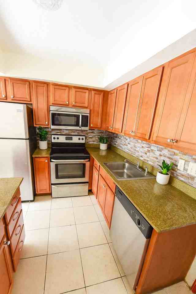 180 Sw 3rd Ave #31-5 - Photo 5 of 12