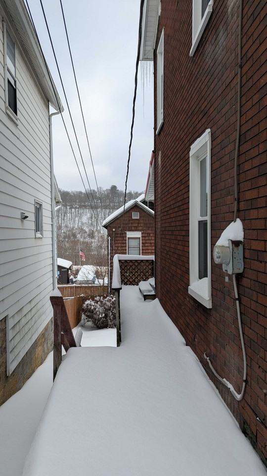 812 E 3rd St #NA - Photo 2 of 39