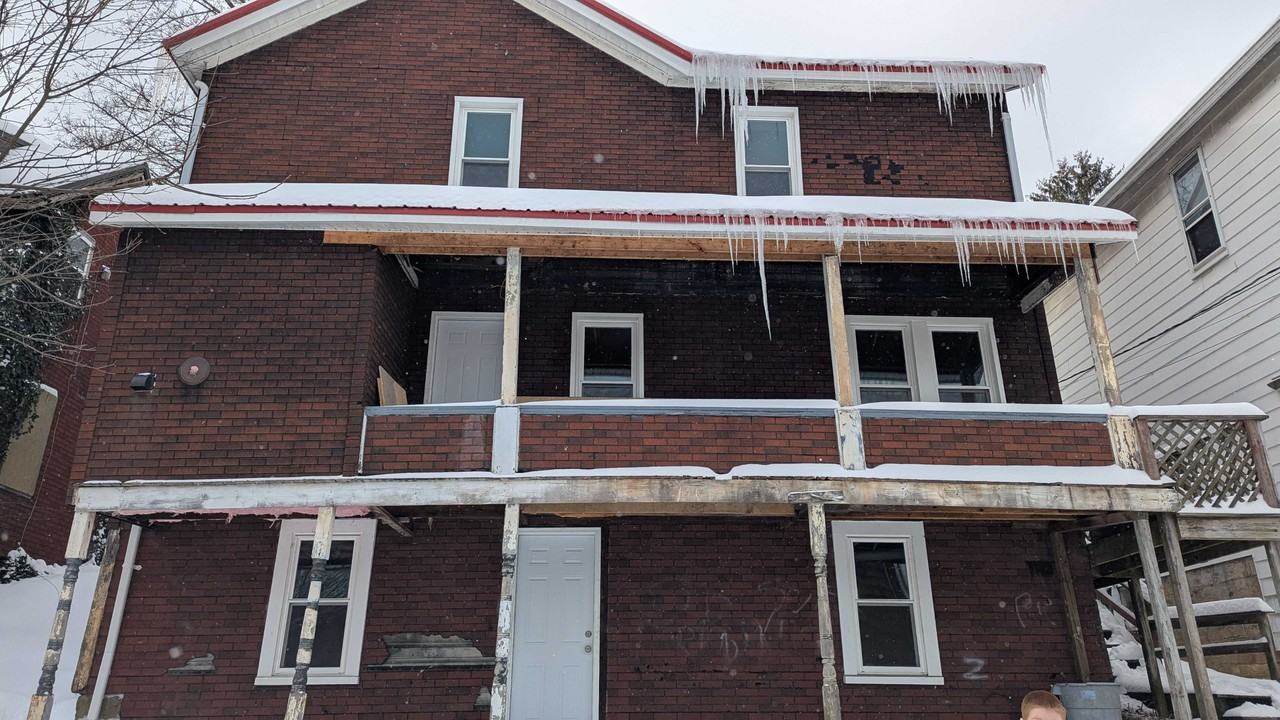 812 E 3rd St #NA - Photo 3 of 39